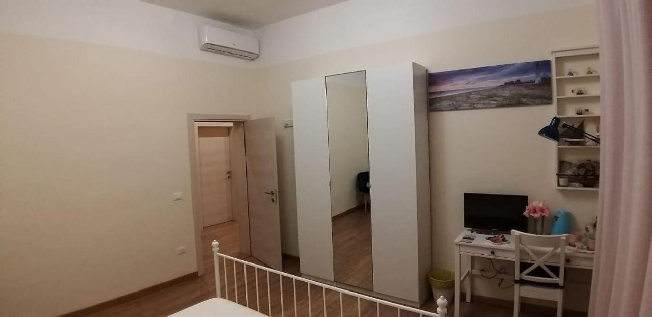 La Casa Dei Nonni Apartment Livorno Luaran gambar