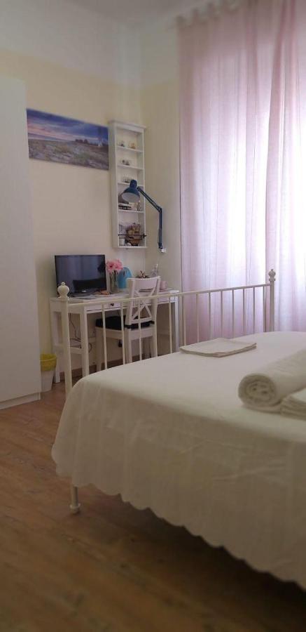 La Casa Dei Nonni Apartment Livorno Luaran gambar